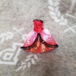 Ever After High Accessory Apple White First Chapter Signature Red Gold Dress